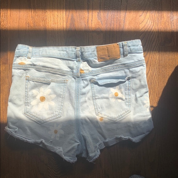 Blue High-Waisted Distressed Jean Shorts - Picture 2 of 2